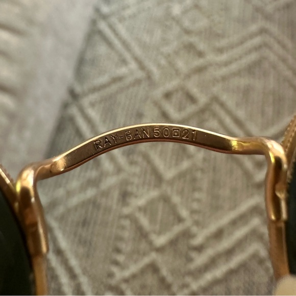 Ray-Ban Classic Gold 3447 Round Metal Sunglasses main image 6